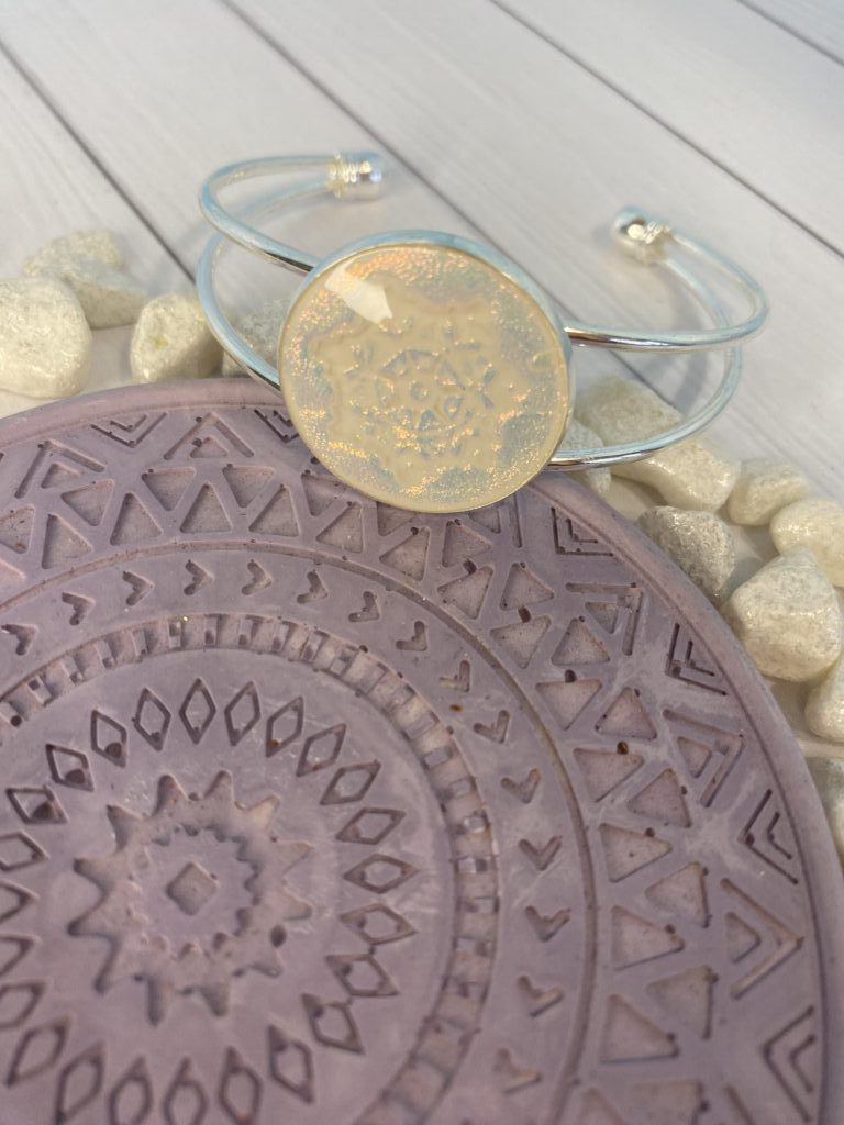 Зимний браслет манжета