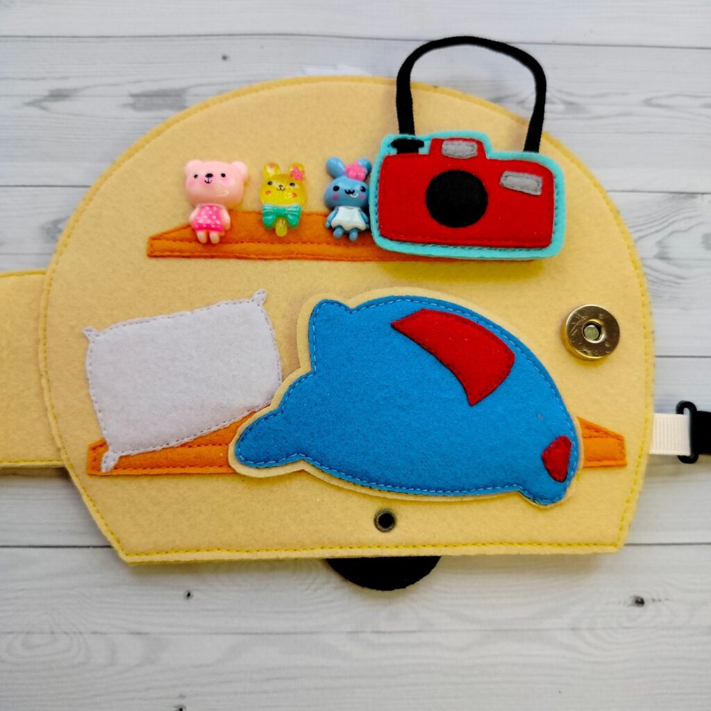 Фетровая книжка «Крошка Крот — турист»