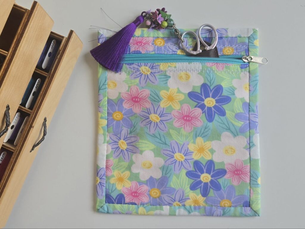 Органайзер для бобин с мулине