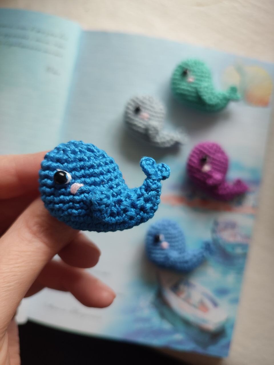 Брошь «китёнок»