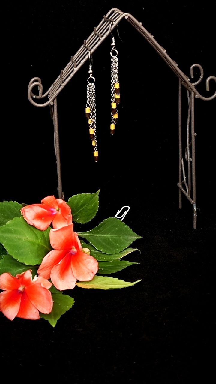 Кольцо на проволоке с памятью формы.