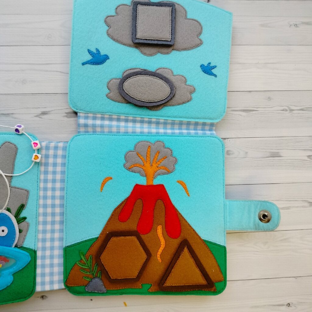 Фетровая книжка «Крошка Крот — турист»